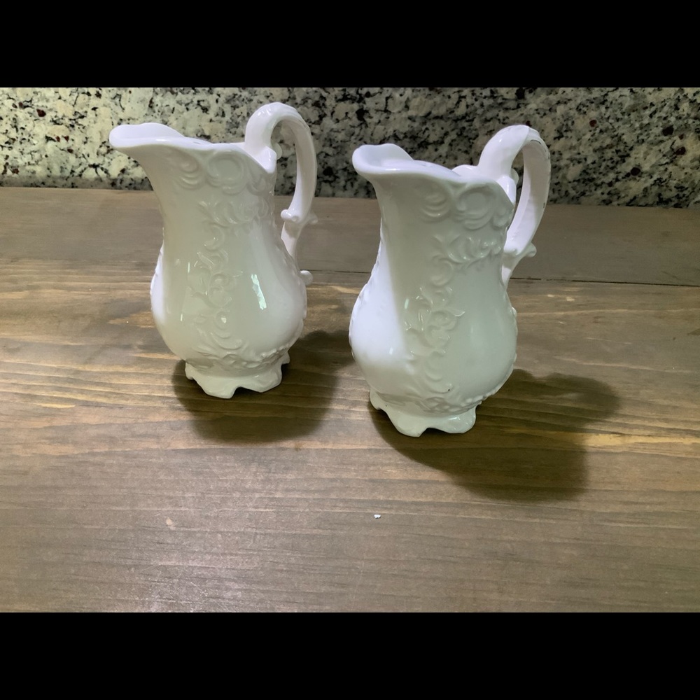 Vintage WATER PITCHER shaped Salt & Pepper Shakers